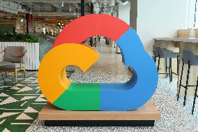 Google Cloud signboard and logo